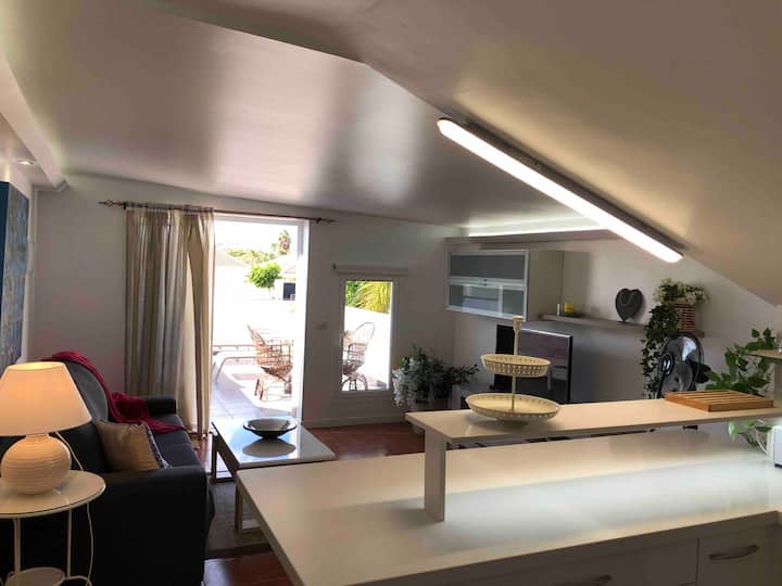 მისაღები ოთახი