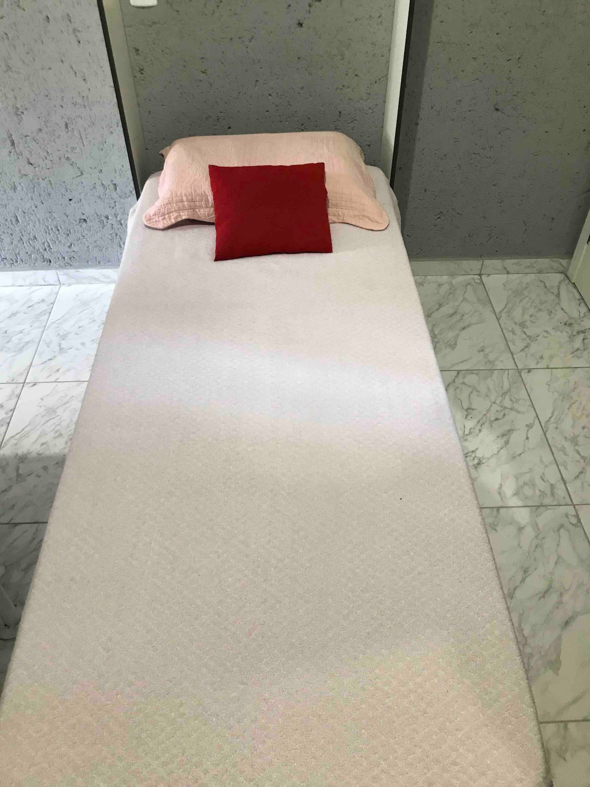 Допълнително единично легло 