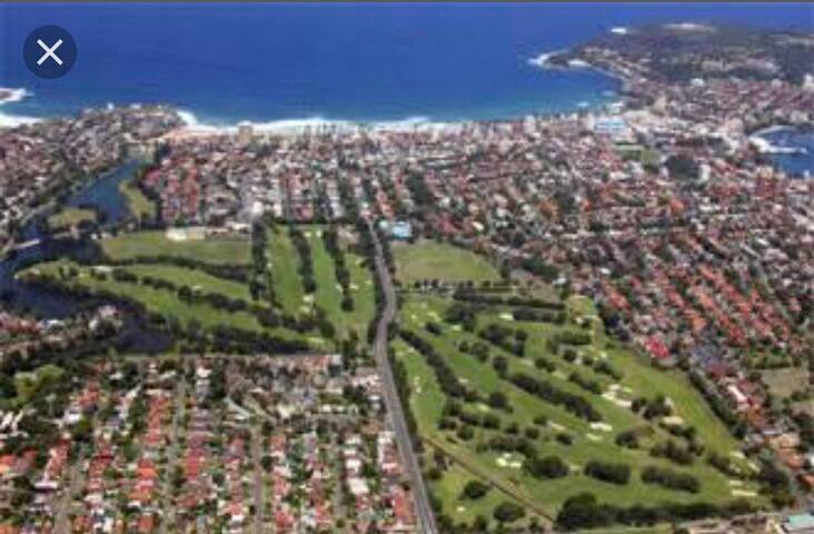 Resort Villa in Manly + lap pool gallery image 2