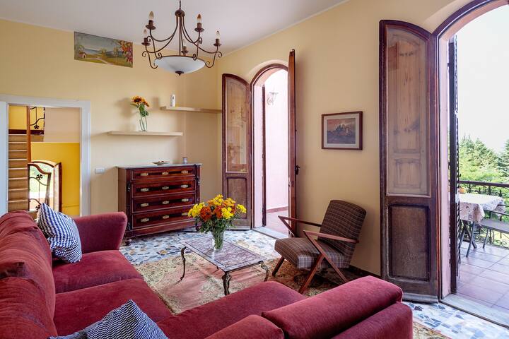 Casa Fragola Country Cottage In Vaiano Cottages For Rent In