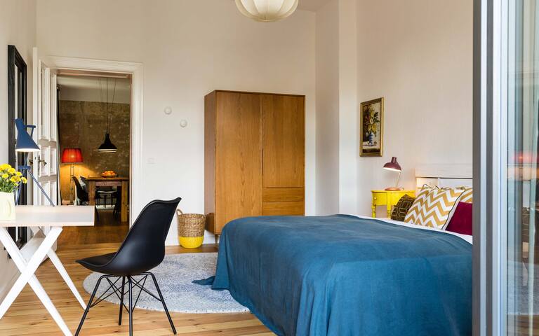 2-Bedroom Deluxe Apartment with Balcony gallery image 5