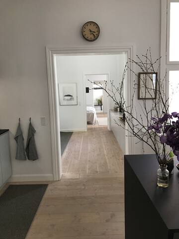 Stunning one of a kind home gallery image 4