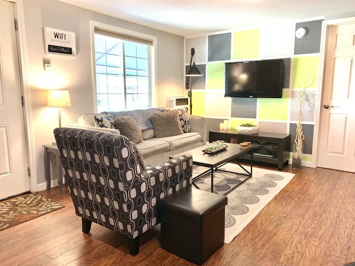 Butler CottageIn townGrass Valley Guesthouses for Rent in Grass