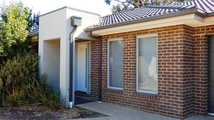 Just 5-minute Walk To The Beach, Gateway Choice - Dromana