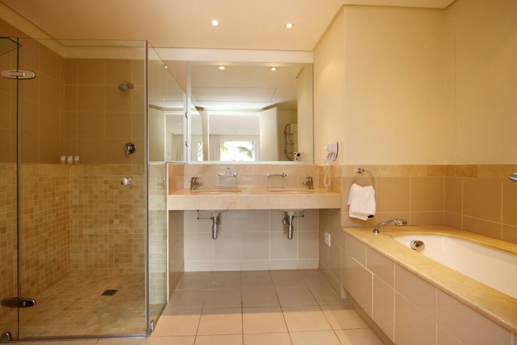 Master Bedroom En-suite