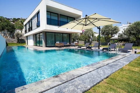 Ni Villas Akyarlar 1- with private pool /300m to the sea