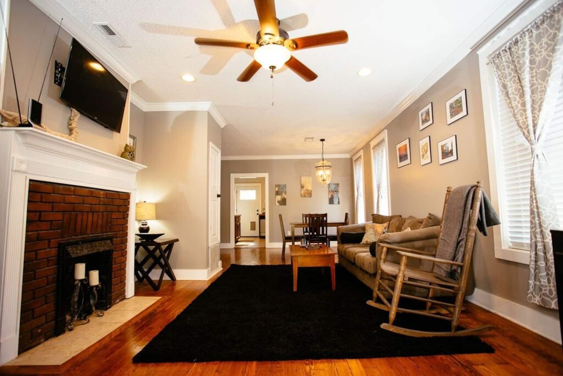 Owl's Nest Cottage $30Pet Fee