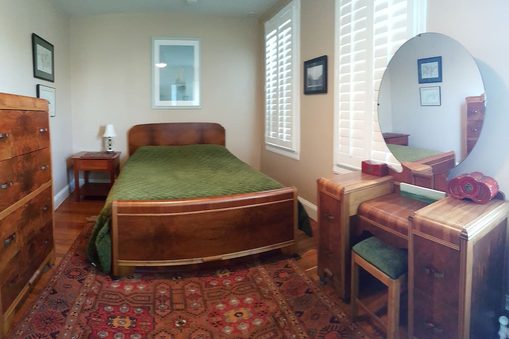 Queen sized bed on 2nd floor. New ceiling fan/light combo with remote control