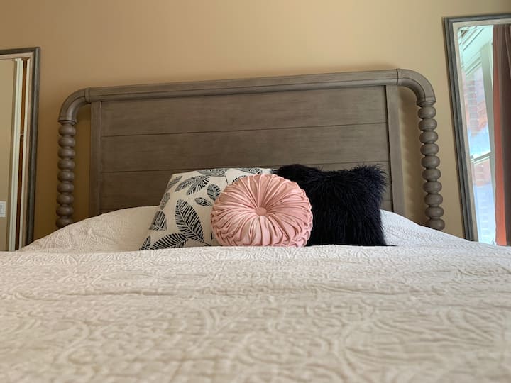king bed