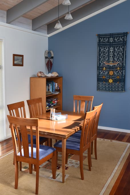 Comfortable dining area for long, lazy breakfasts and relaxing dinners