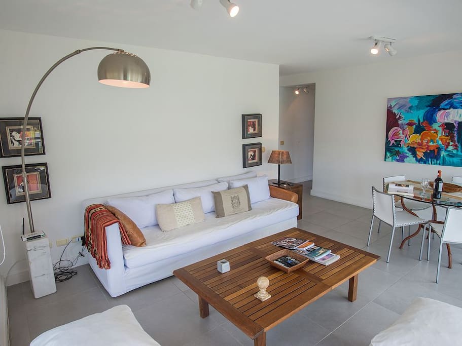 Living room / Sala de estar - ComprandoViajes
