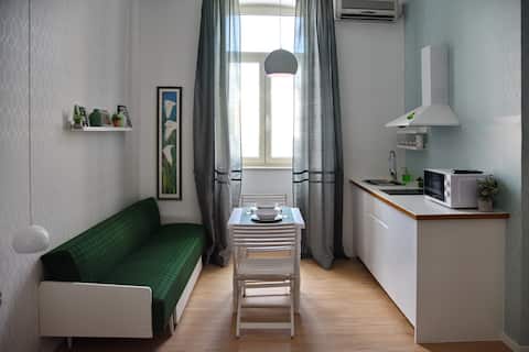 Green Market Studio Apartment