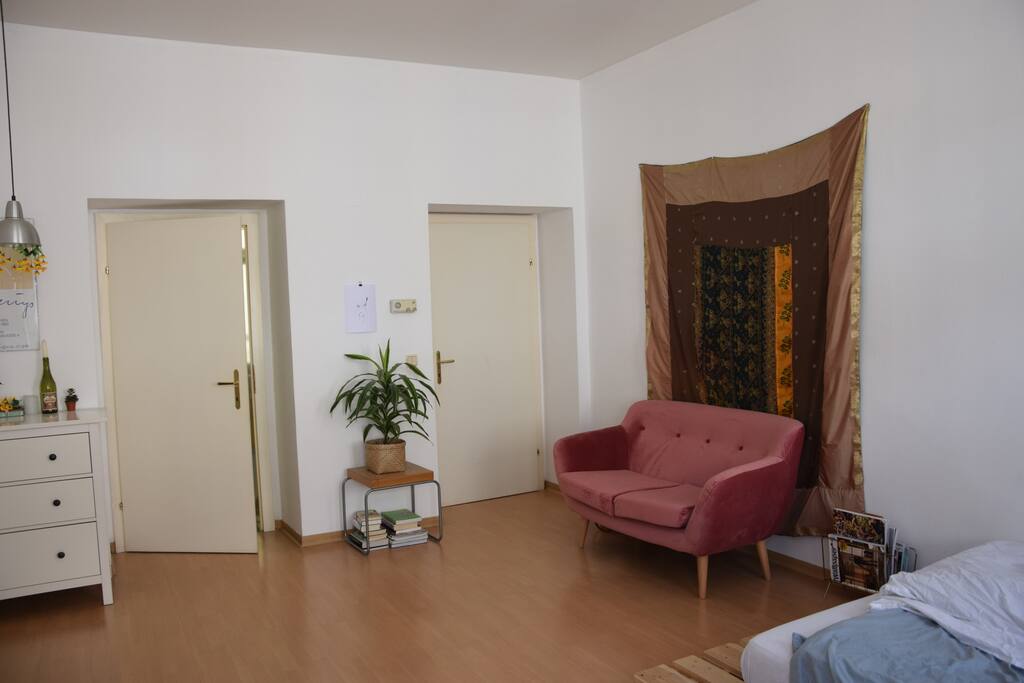 1st room