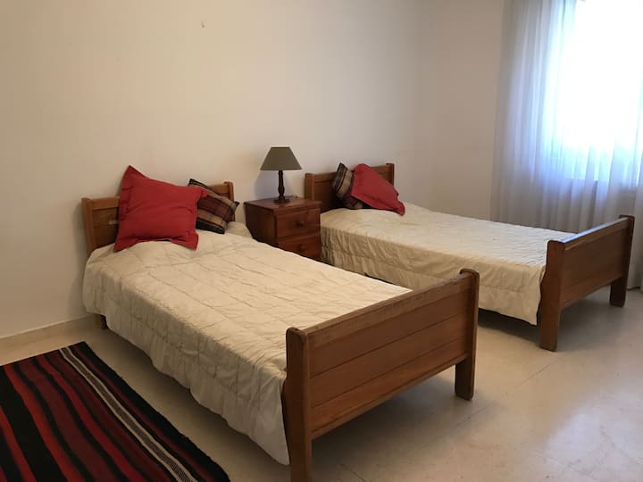 საძინებელი 1