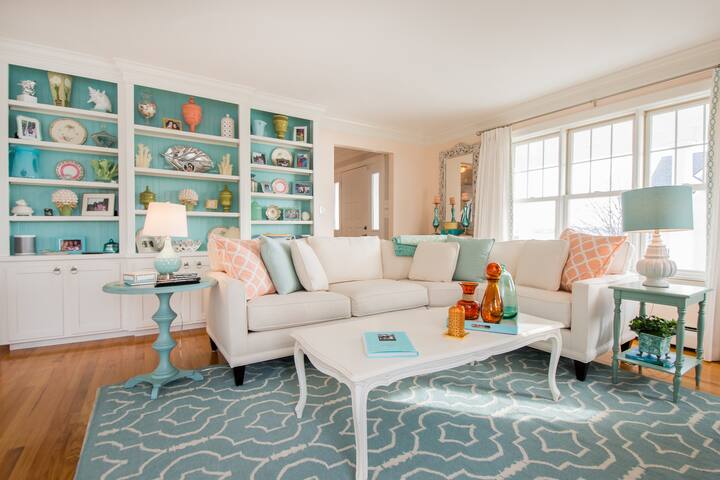 Beautiful property, private beach with pool gallery image 3