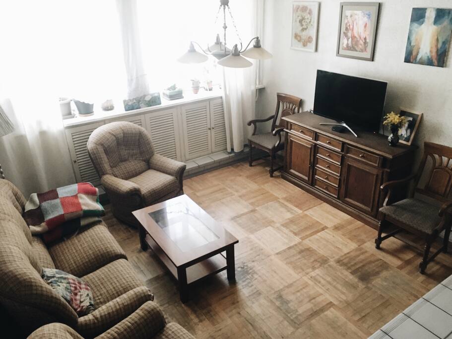 Iving room 1st floor
