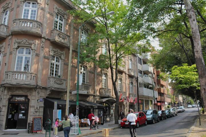 El Hotel Electrico Full Movie Part 1