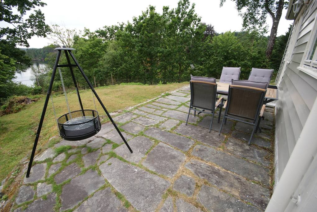 Outdoor platting