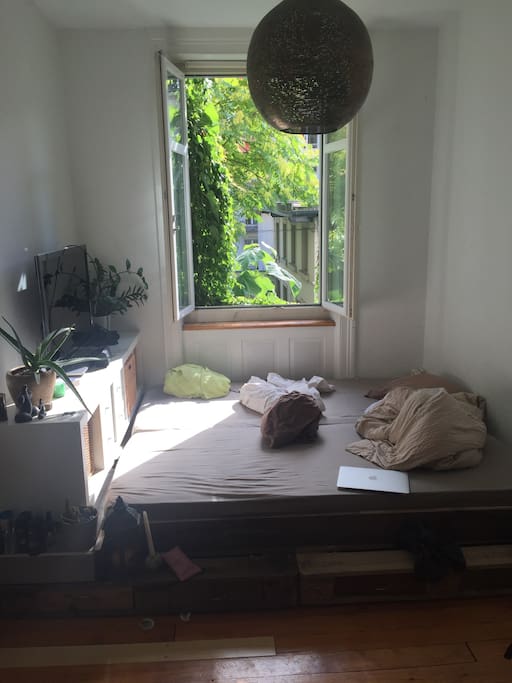 Room with Double Bed, window to green courtyard