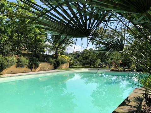 Podere dei Poeti 16 pax, large pool, Free Wifi