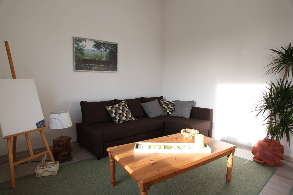 Wohnzimmer mit Schlafcouch