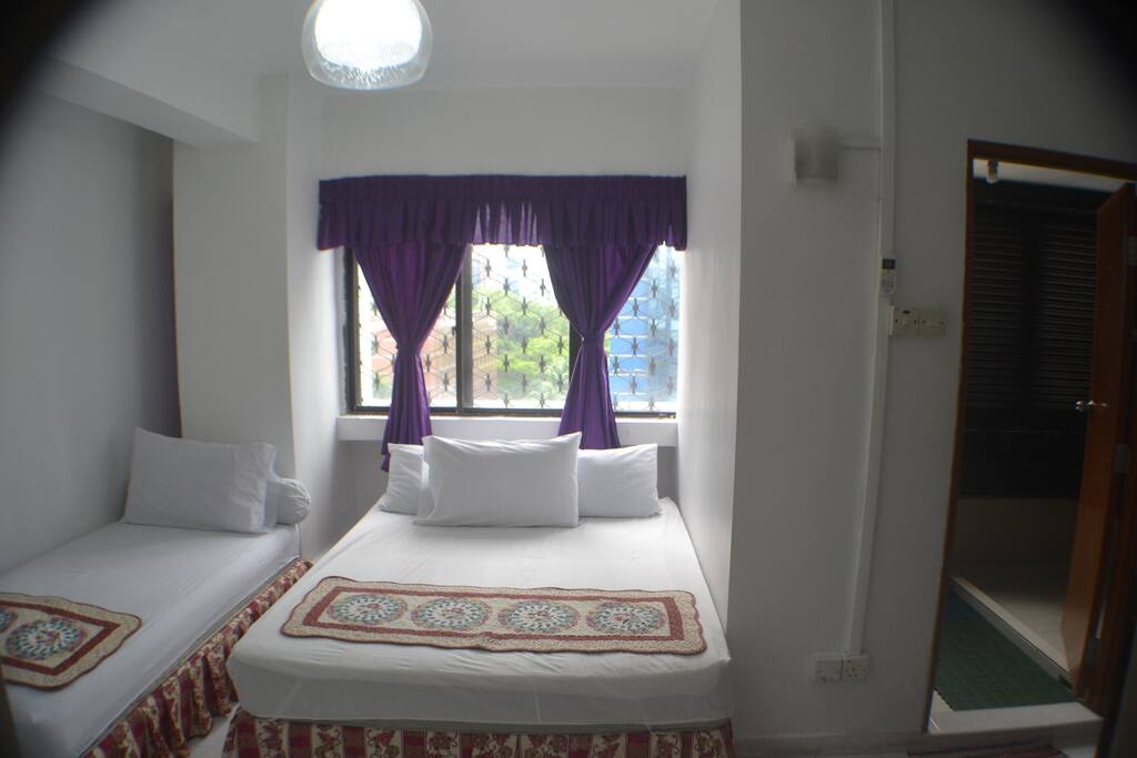 Room with 2 beds + Private Bathroom