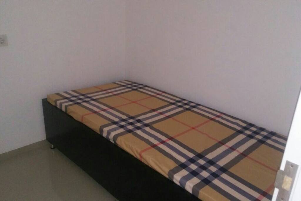 Small bed room