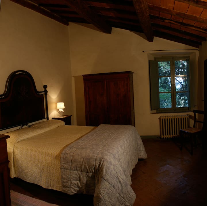 חדר זוגי
עם חדר רחצה