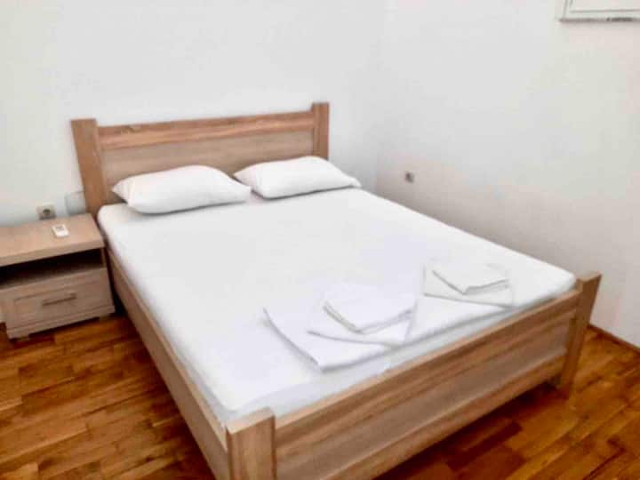 Dhomë gjumi 2