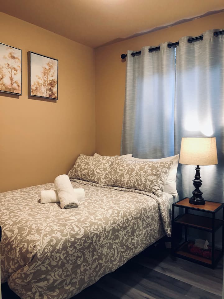 3rd BR con una cama doble/de matrimonio, piso principal