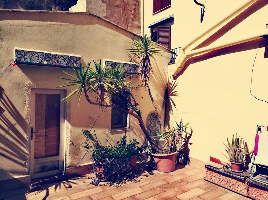 facciata dell esterno della camera doppia con bagno incluso, e terrazzo.