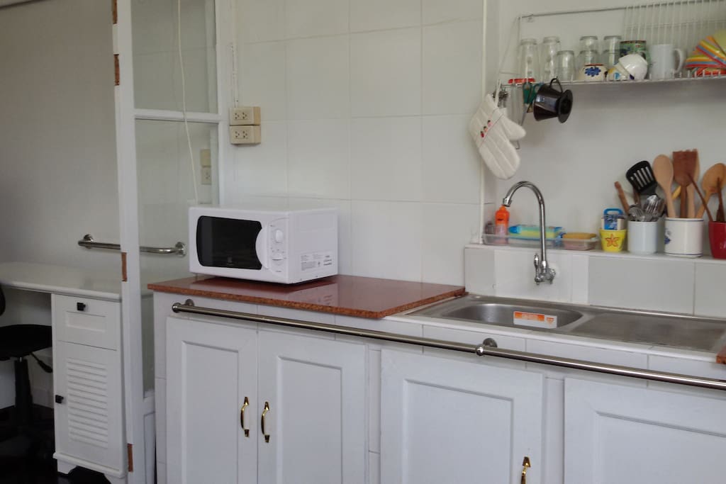 Equipped Kitchenette