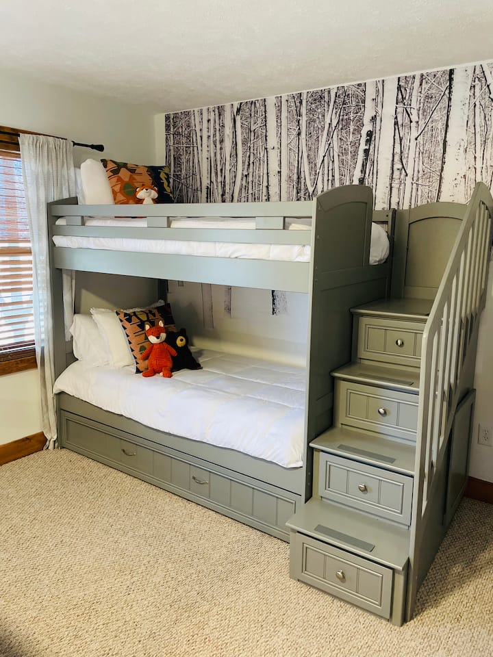 Downstairs Bedroom