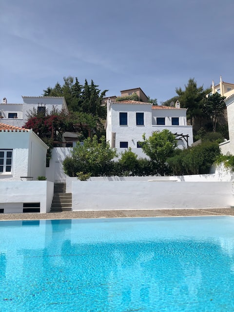 Spetses Cozy Villa