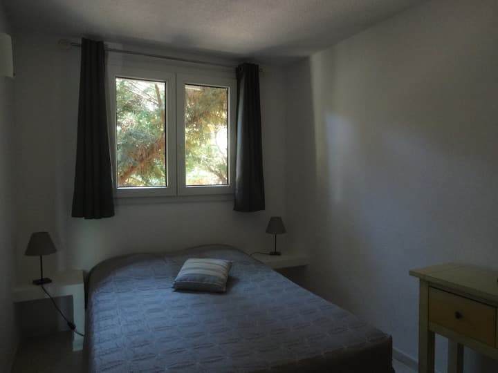 1. hálószoba a földszinten 