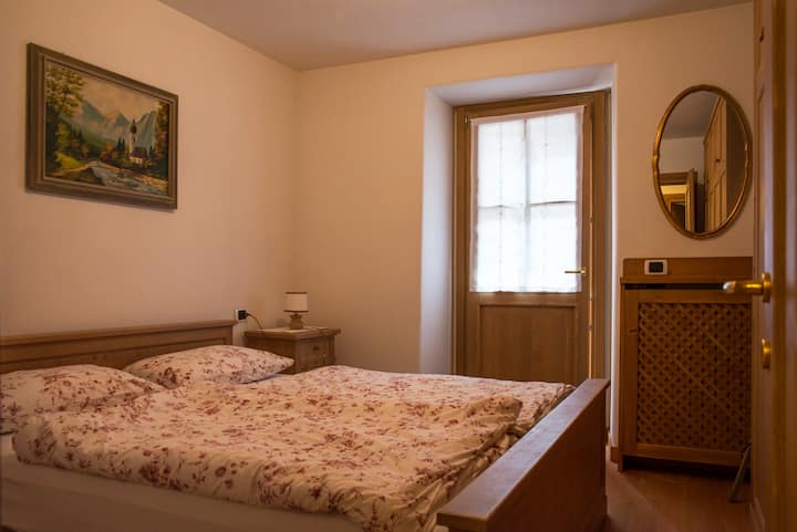 双人床-双人卧室