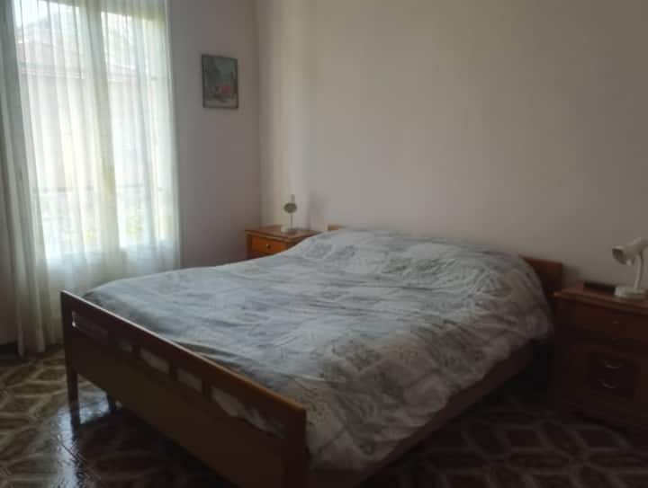 2 - ра спалня