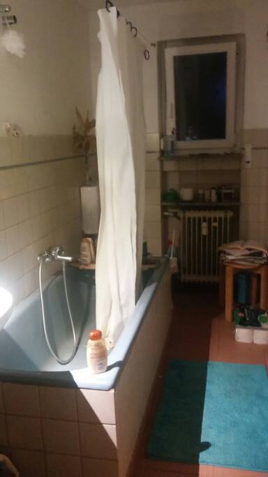 Bad mit Toilette