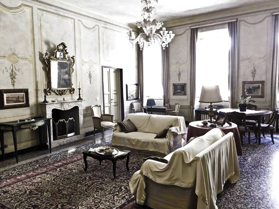 Salone