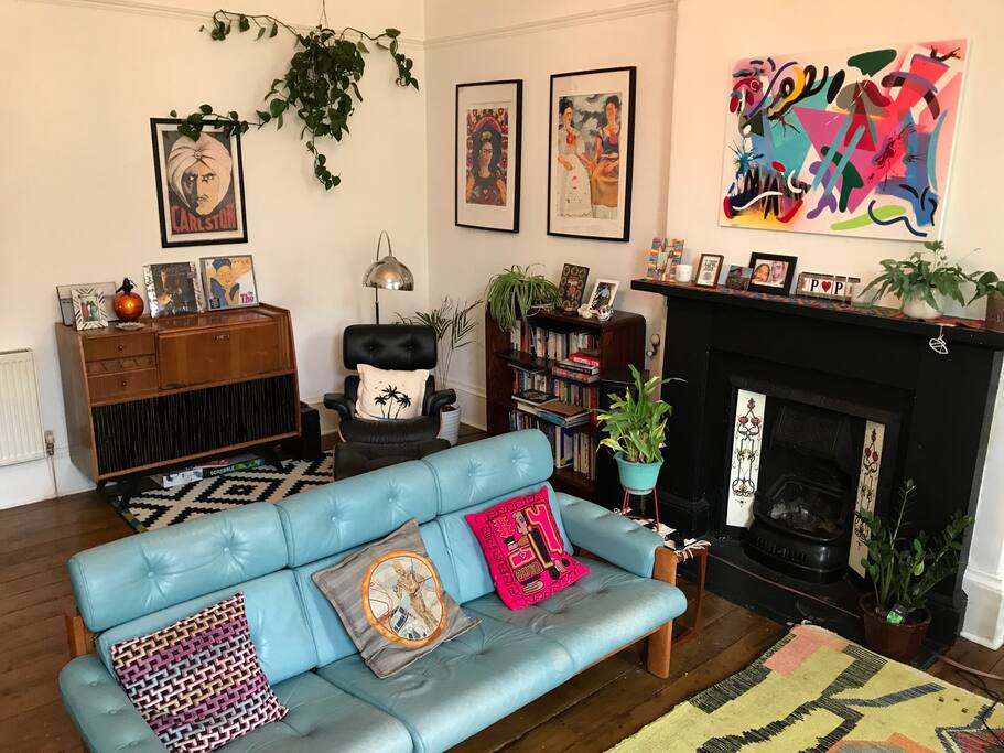 Large spacious living room.