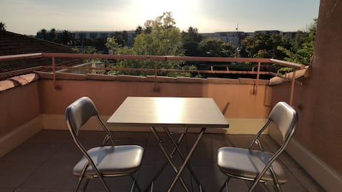 Petit studio près des plages quartier corniche