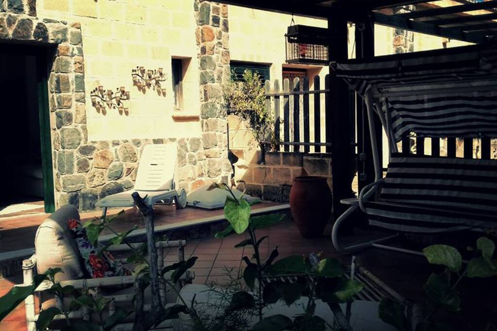 Terrazzo fronte casa