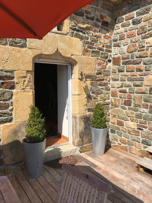 Entrée côté jardin