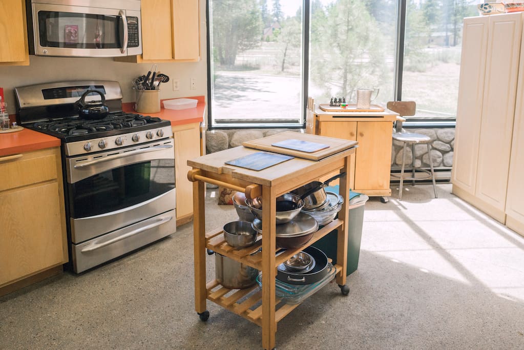 Fully equipped kitchen for the wandering chef