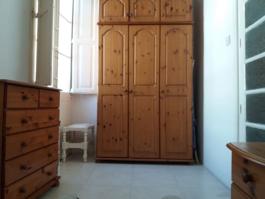 Single bedroom 2