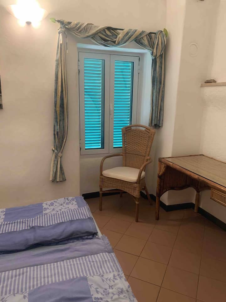 غرفة النوم 1 