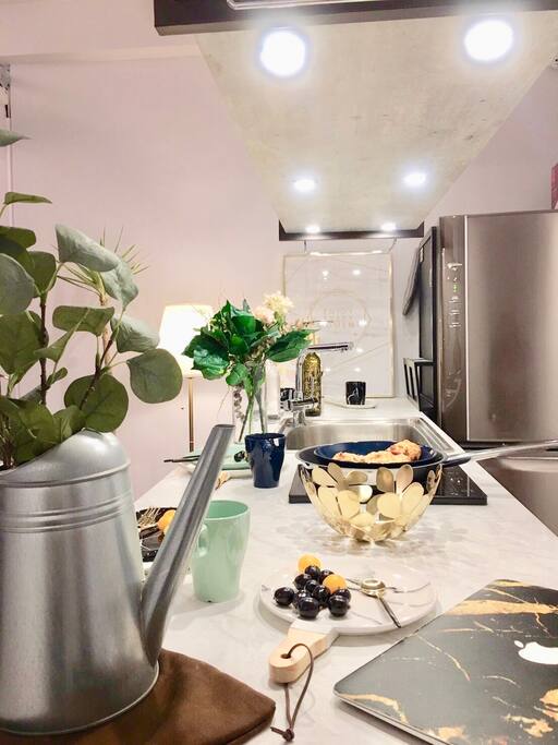 1F Living Room/一樓客廳
基本廚房設備