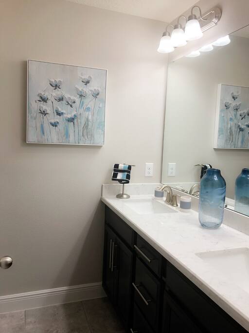 Dual Sink Bath