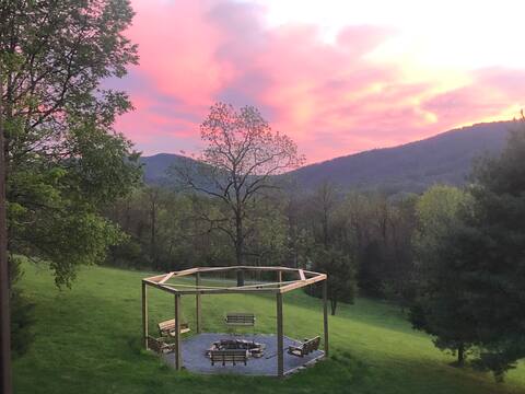 Sunset Ridge Mountain Retreat