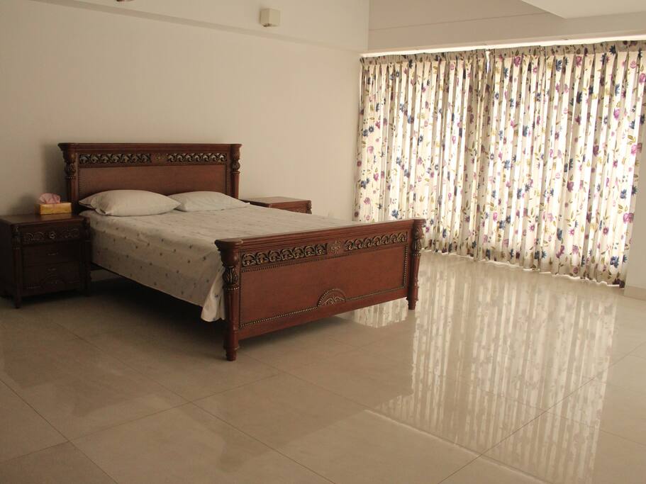 Another view of the bed rooms